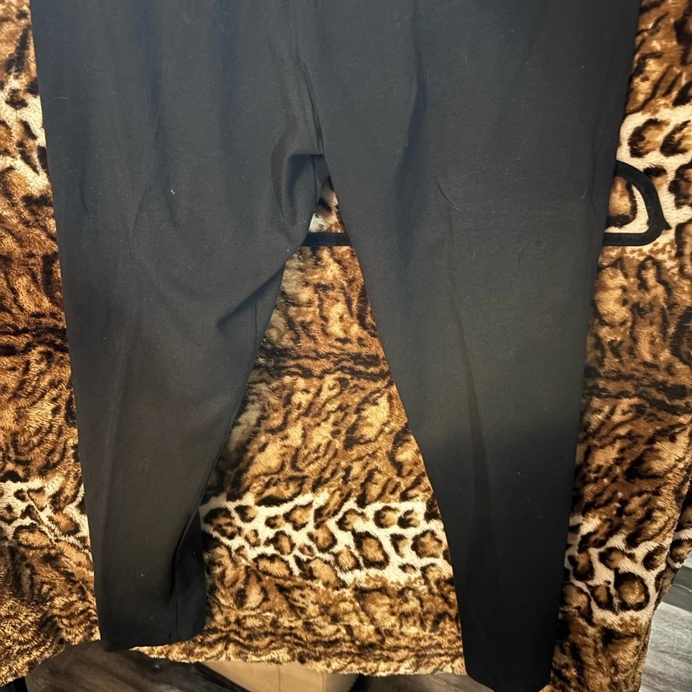 PINK Victoria's Secret Black Leggings with Silver Accents yoga - Picture 3 of 7